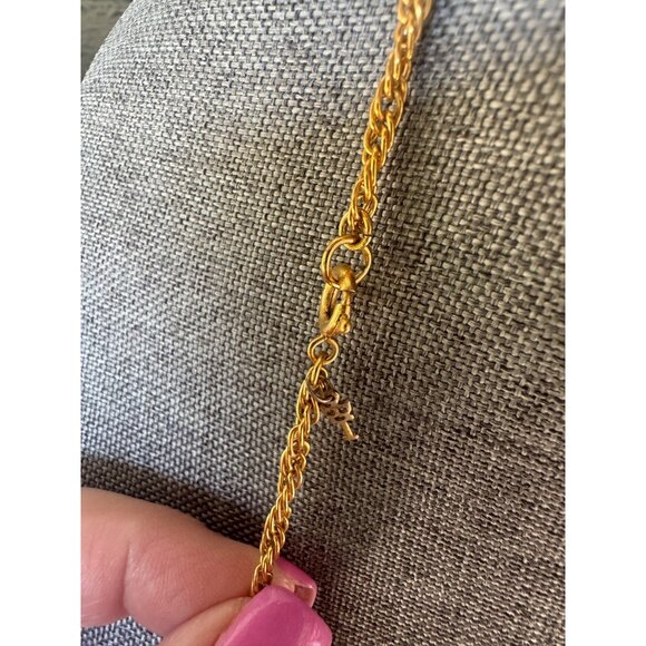 Crown Trifari Modernist White Lucite Pendant Necklace - Picture 3 of 7